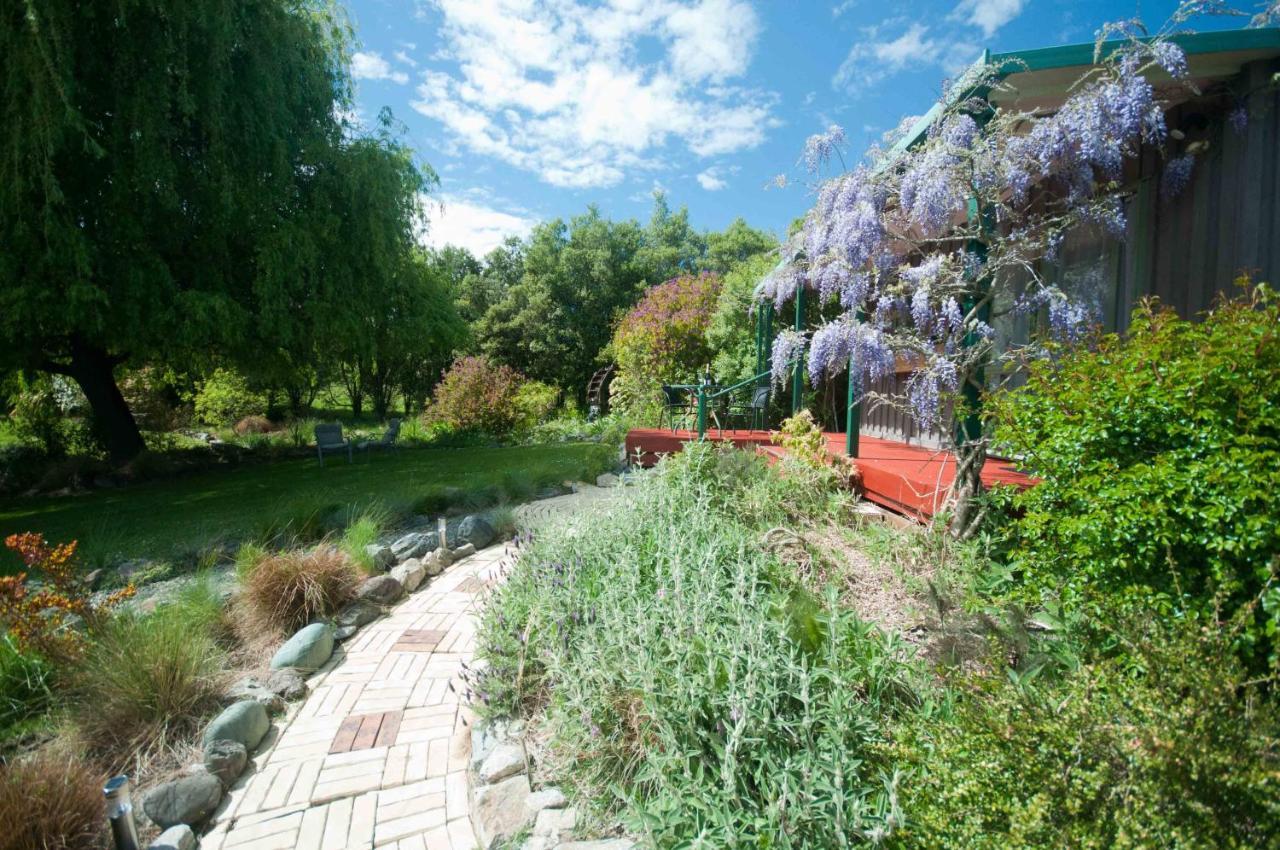 Waterwheel Cottage Upper Moutere Esterno foto